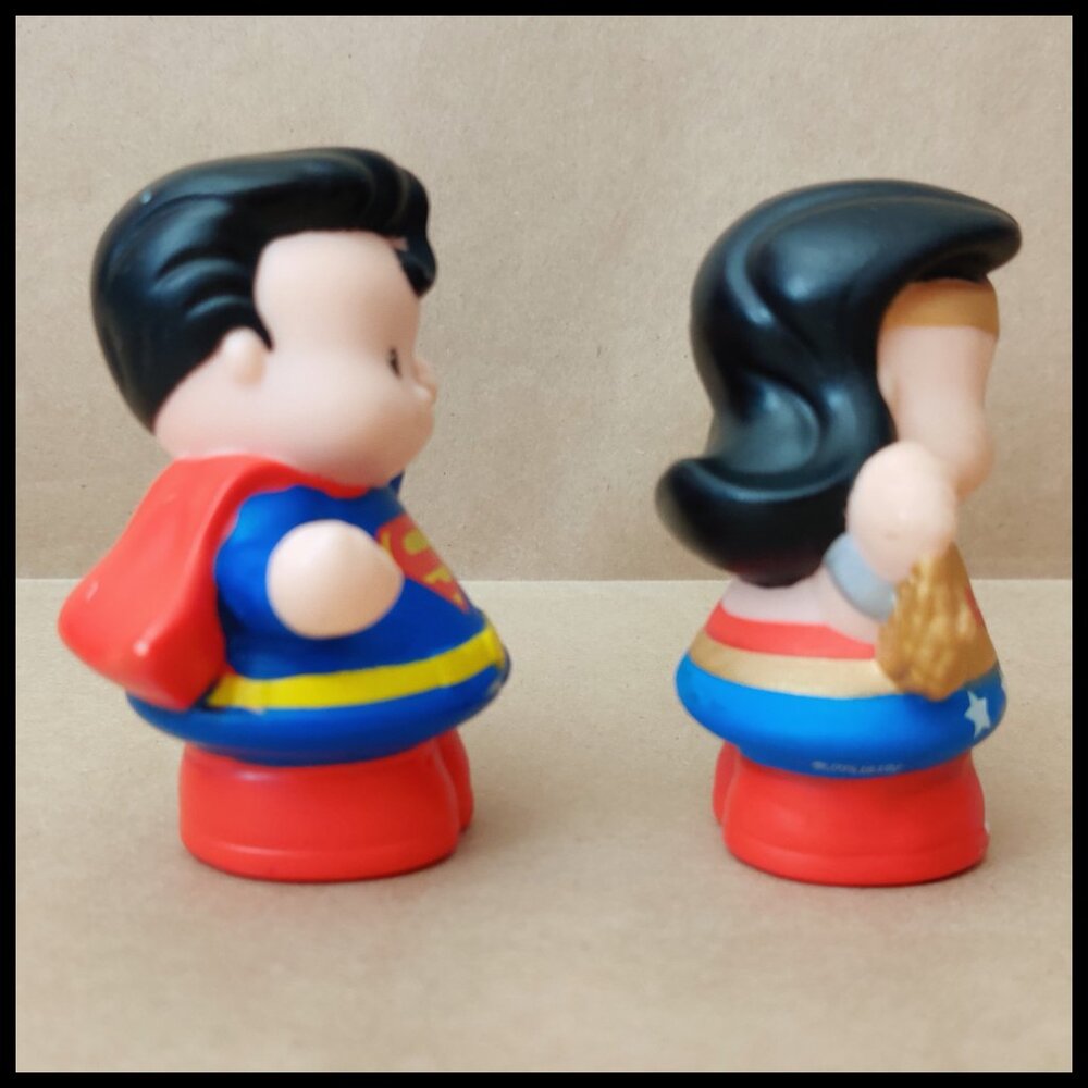 4x Fisher Price Little People -DC Heroes- Superman, Wonder Woman, Batgirl, Robin - Picture 3 of 15